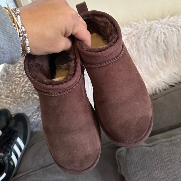 Ultra mini Uggs Brown Suede Ankle Boots size 6 - Picture 10 of 14